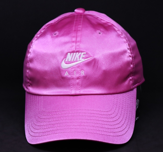 Nón cong nike hồng vải satin