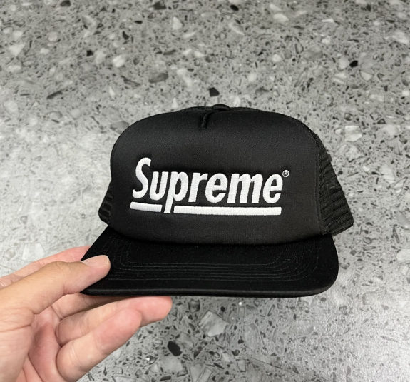 Nón Snapback Lưới Supreme Đen