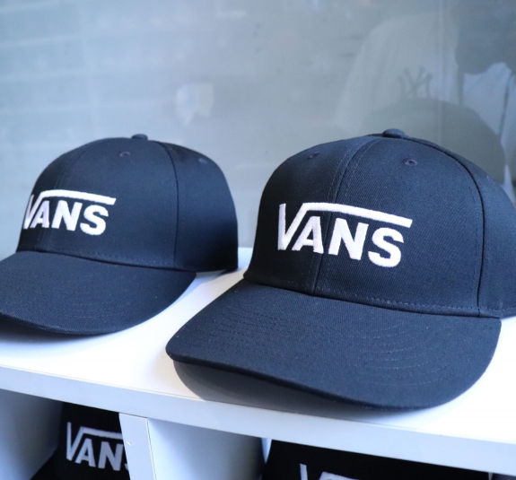 cong Vans logo basic