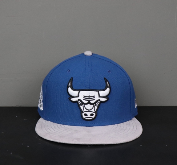 nón snapback bull xanh lưỡi xám lông chuột