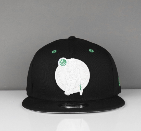 NÓN SNAPBACK CELTICS LOGO TRẮNG