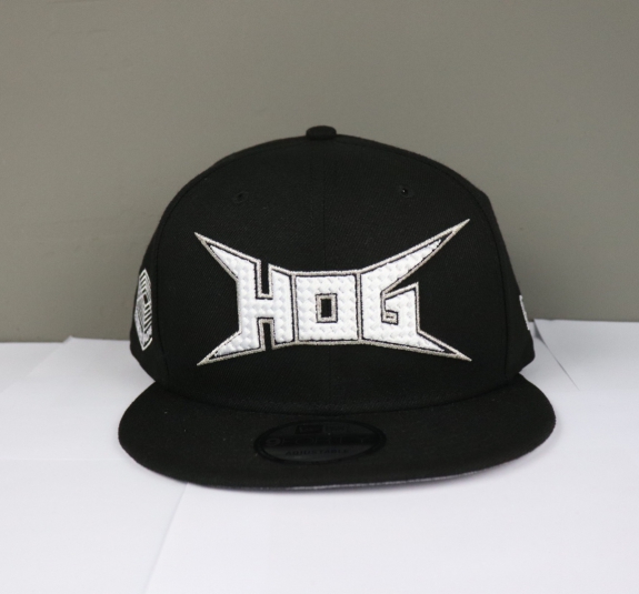 NÓN SNAPBACK HOG ĐEN LOGO THÊU HỌA TIẾT