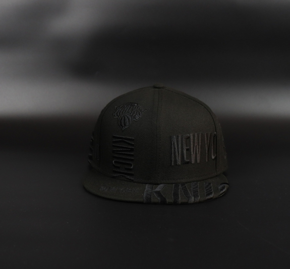 NÓN SNAPBACK KNICKS THÊU FULL ĐEN