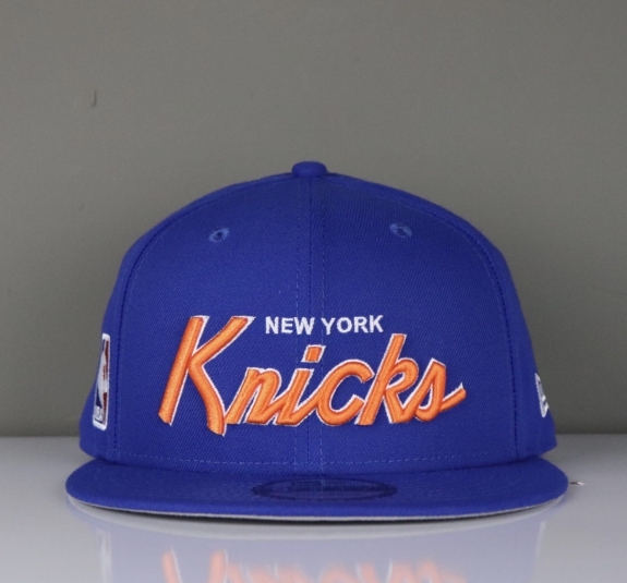 NÓN SNAPBACK KNICKS XANH CHỮ CAM