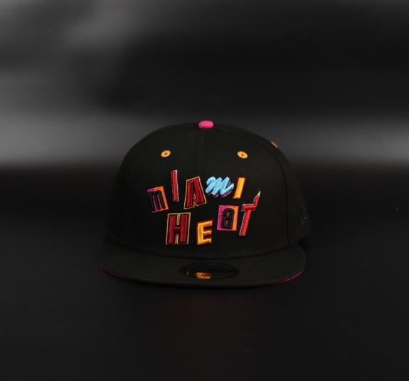 NÓN SNAPBACK MIAMI HEAT CHỮ 7 MÀU ĐEN